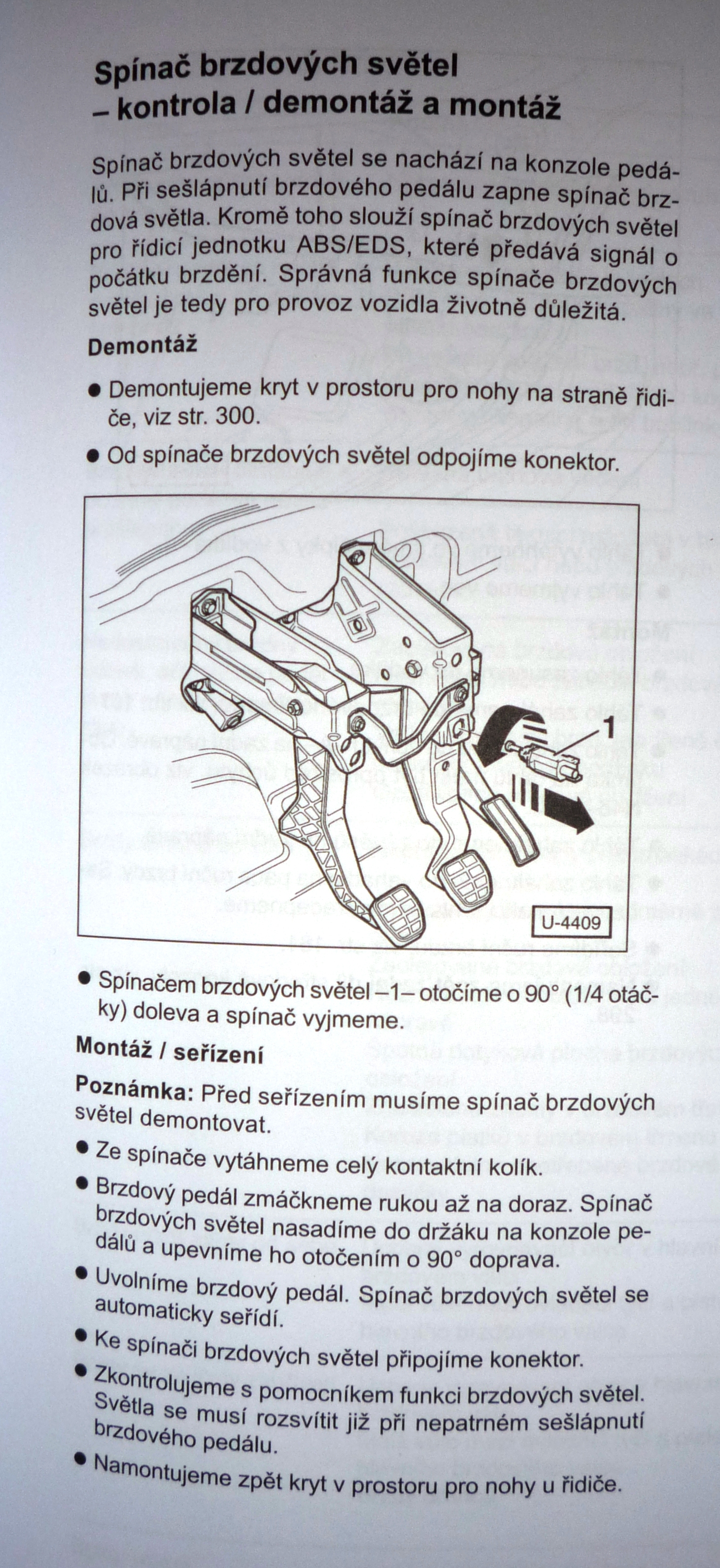 Výměna spínače brzdových světel Golf IV_4